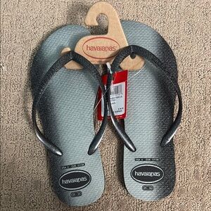 Havaianas glossy black Flip Flops